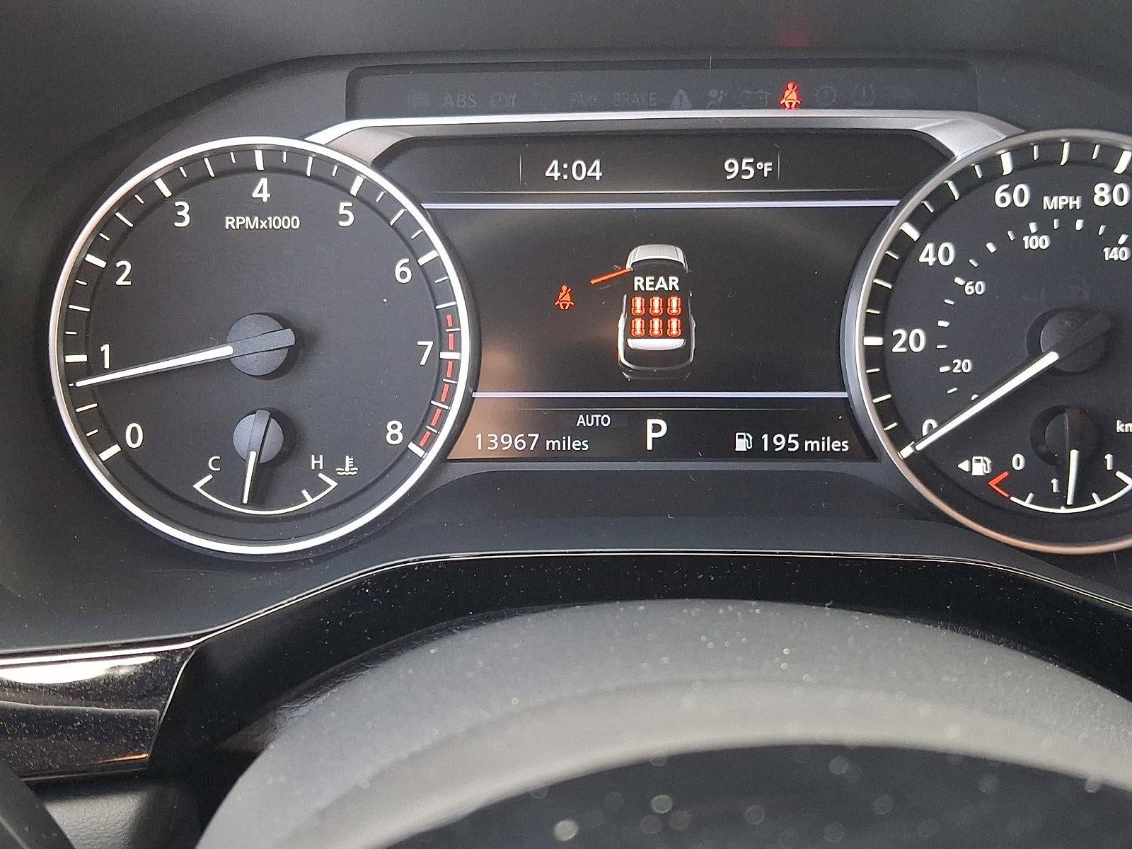 2025 Nissan Pathfinder SL