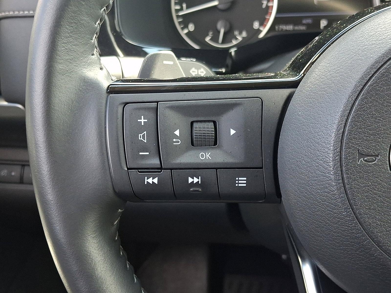 2023 Nissan Pathfinder SL 4WD