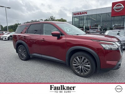 2024 Nissan Pathfinder SL