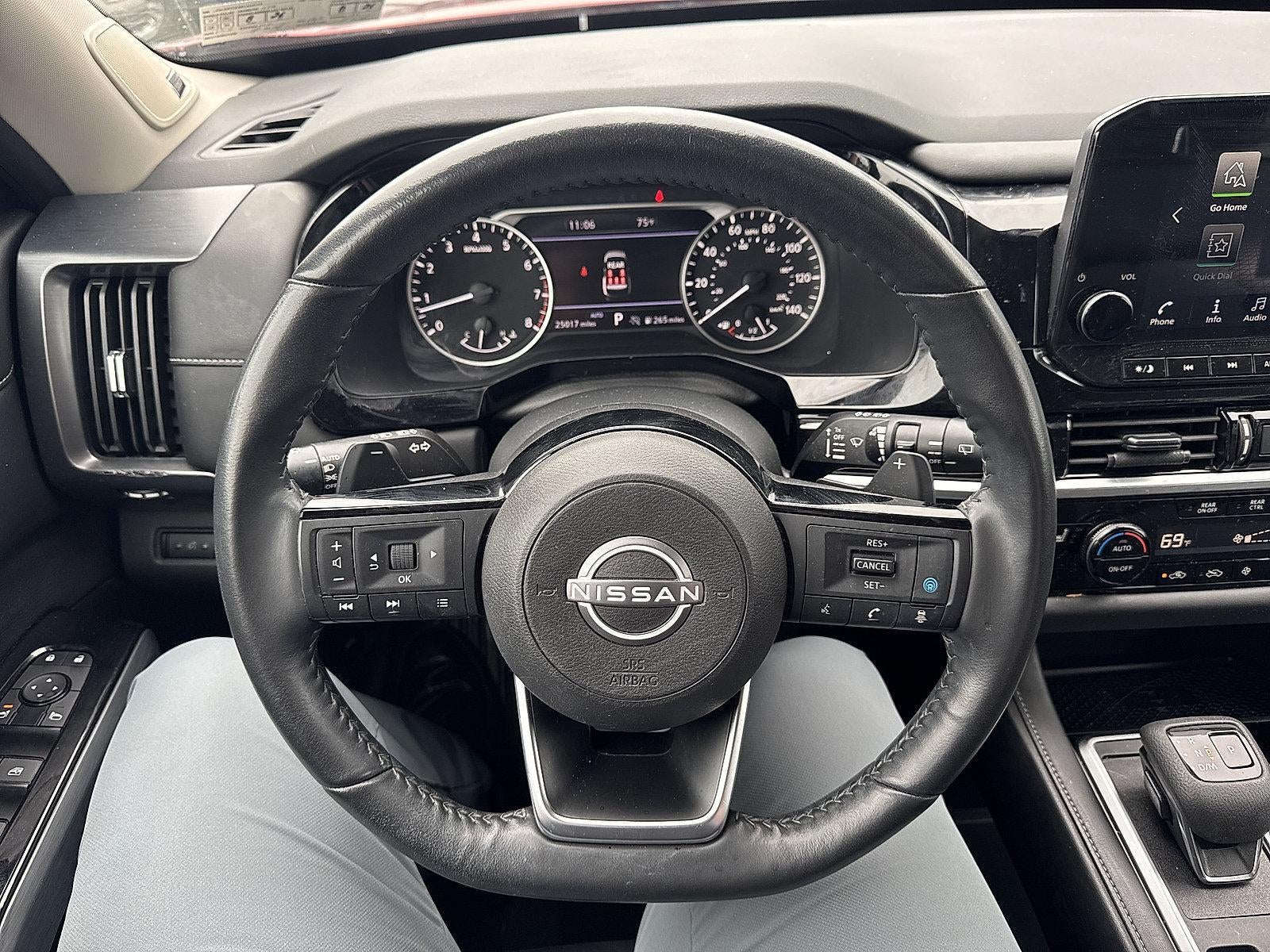 2024 Nissan Pathfinder SL