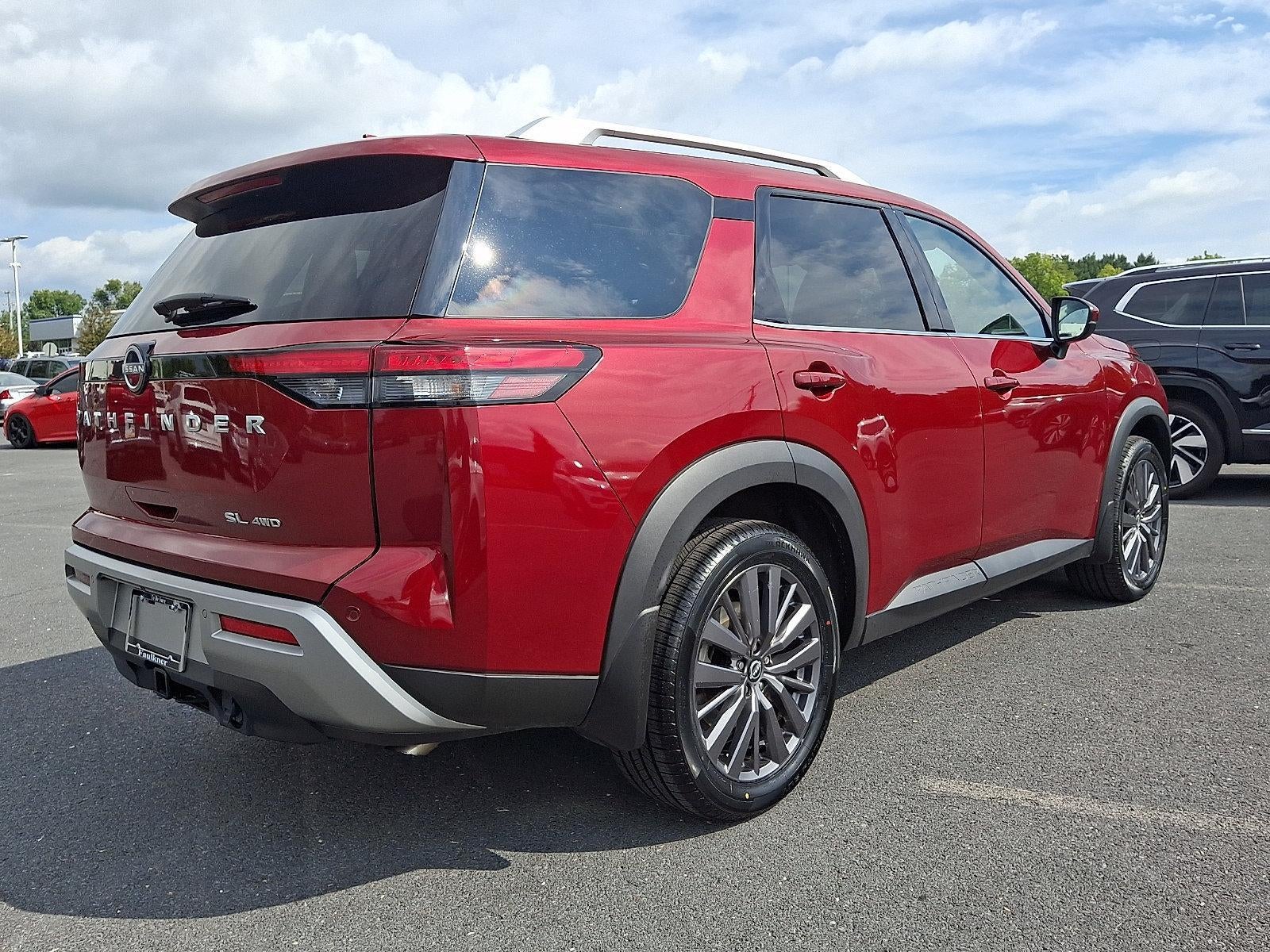 2024 Nissan Pathfinder SL