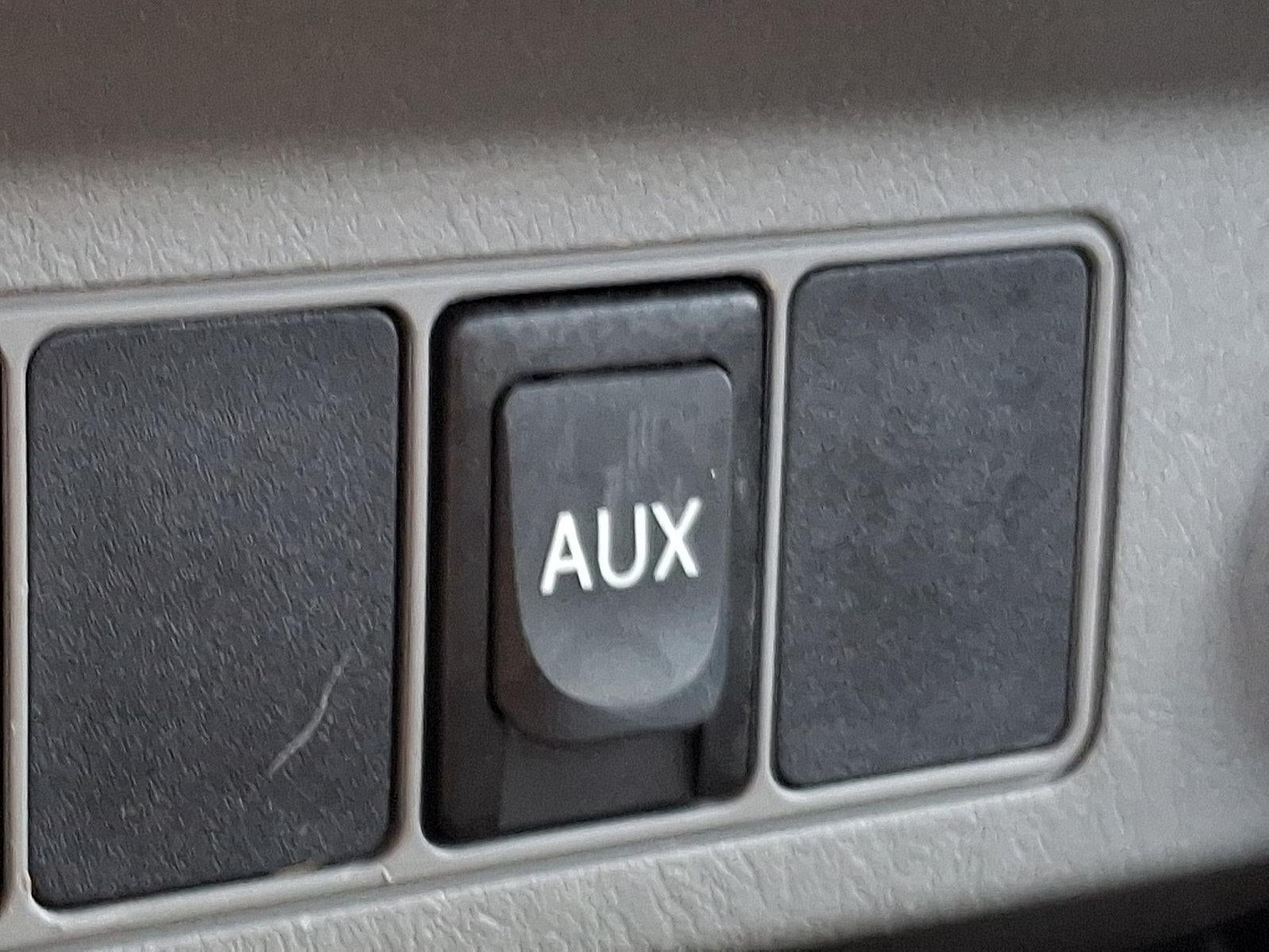 2012 Toyota Tacoma 4WD Regular Cab Standard Bed I4 Automatic (Natl)