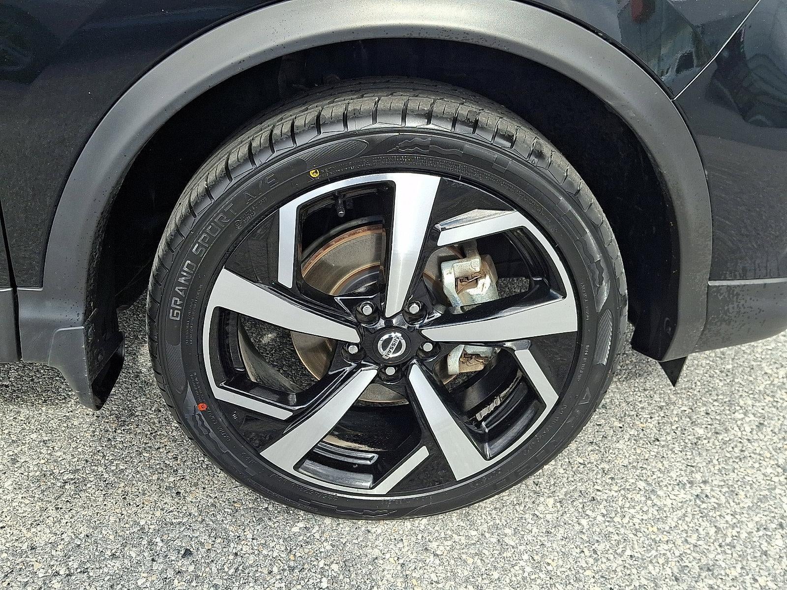 2022 Nissan Rogue Sport SL