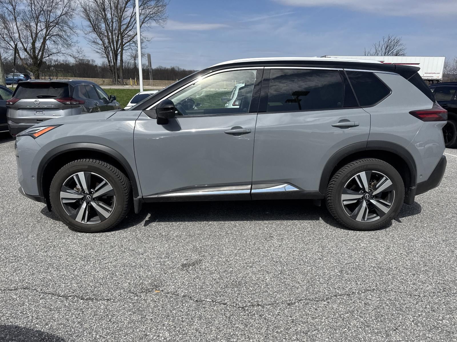 2023 Nissan Rogue AWD Platinum