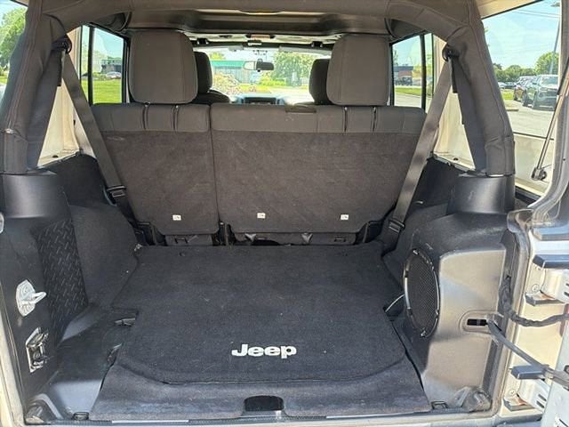 2012 Jeep Wrangler Unlimited Sahara