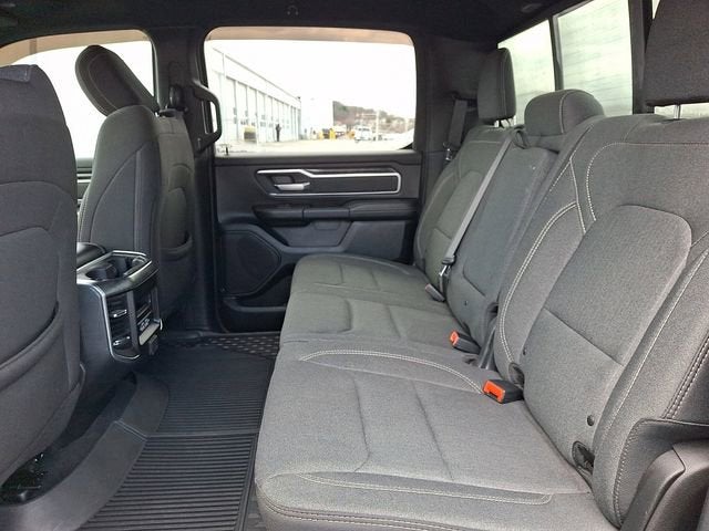 2019 RAM 1500 Big Horn/Lone Star Crew Cab 4x4 5'7" Box