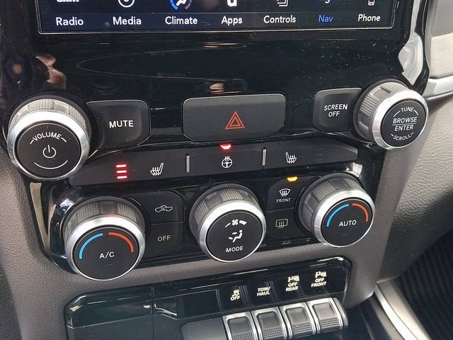 2019 RAM 1500 Big Horn/Lone Star Crew Cab 4x4 5'7" Box