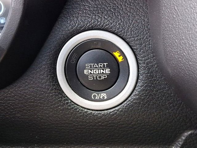 2019 RAM 1500 Big Horn/Lone Star Crew Cab 4x4 5'7" Box