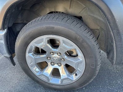 2019 RAM 1500 Big Horn/Lone Star Crew Cab 4x4 5'7" Box