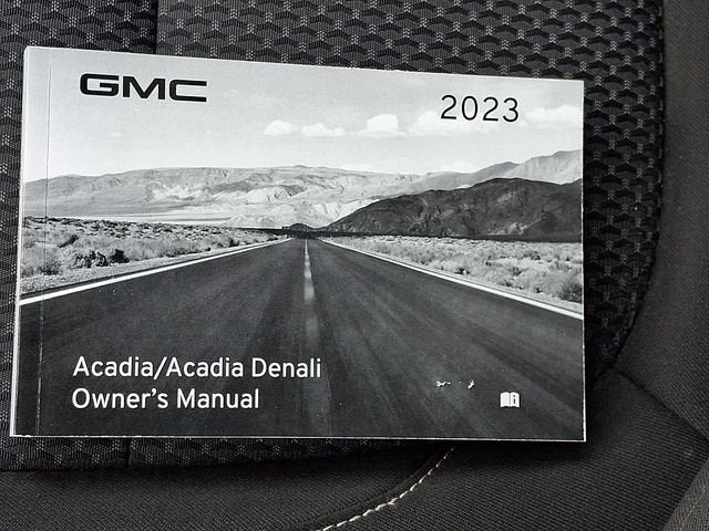 2023 GMC Acadia SLE
