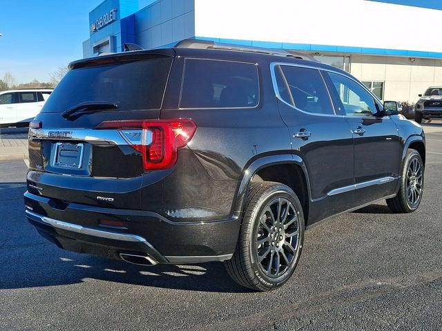 2023 GMC Acadia Denali