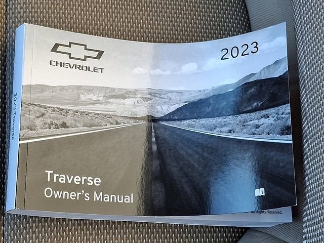 2023 Chevrolet Traverse LS