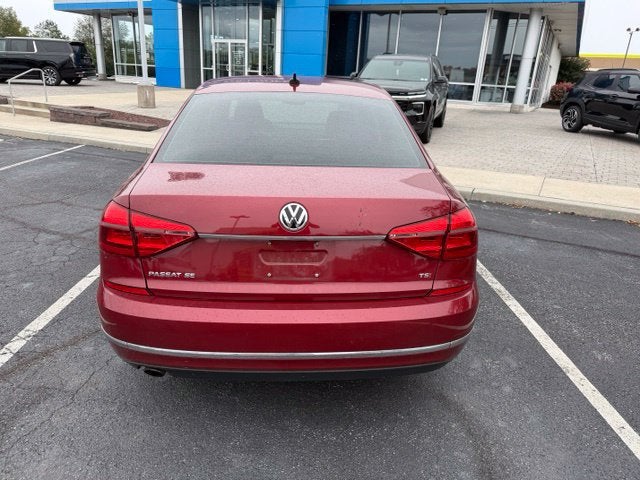 2016 Volkswagen Passat 1.8T SE