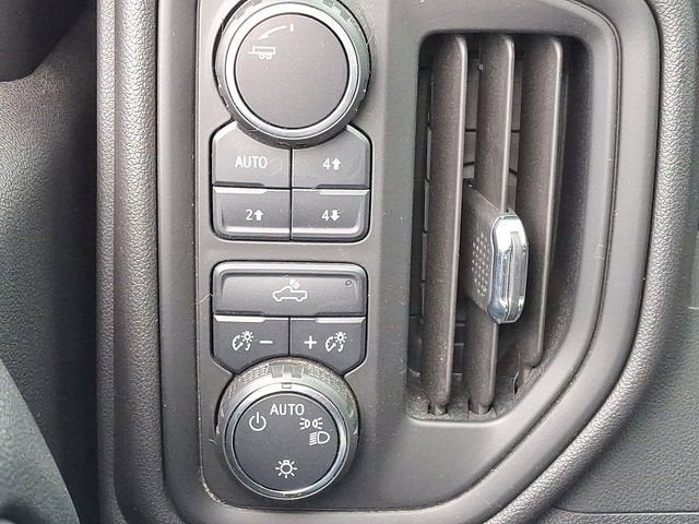 2022 Chevrolet Silverado 1500 Custom Trail Boss