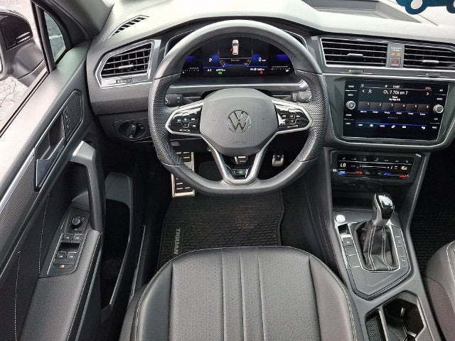 2023 Volkswagen Tiguan 2.0T SE R-Line Black