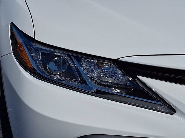 2024 Toyota Camry Hybrid LE