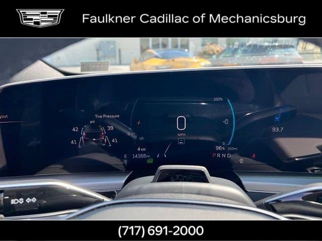 2024 Cadillac LYRIQ Luxury 2