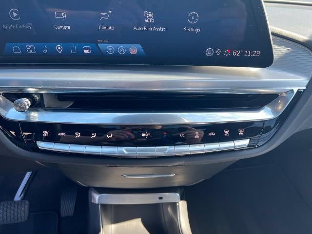 2024 Cadillac LYRIQ Sport 2