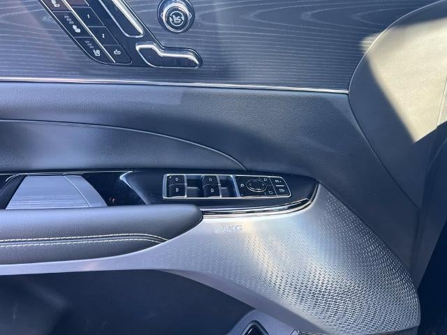 2024 Cadillac LYRIQ Sport 2