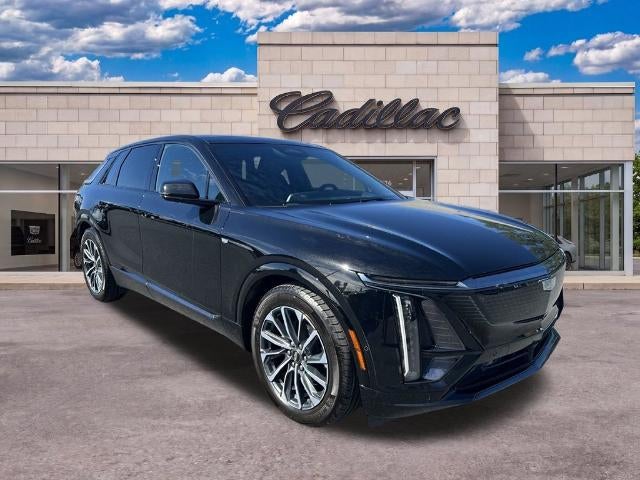 2024 Cadillac LYRIQ Sport 2