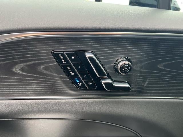 2024 Cadillac LYRIQ Sport 2