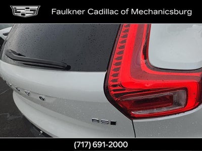 2024 Volvo XC40 Plus Bright Theme