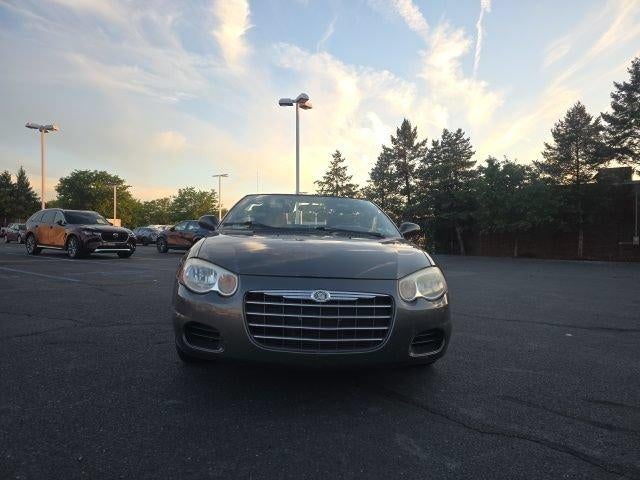 2004 Chrysler Sebring Base