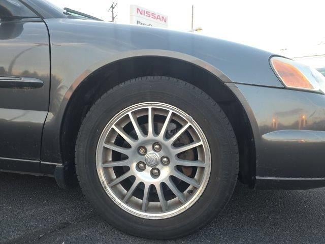 2004 Chrysler Sebring Base