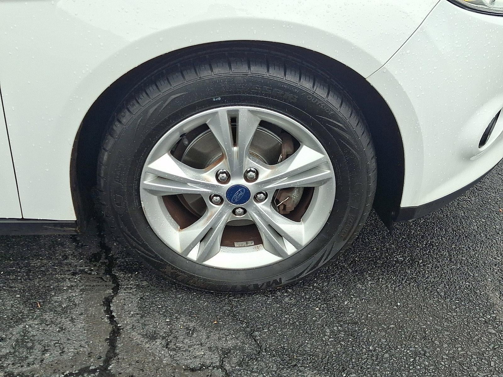 2013 Ford Focus 4dr Sdn SE