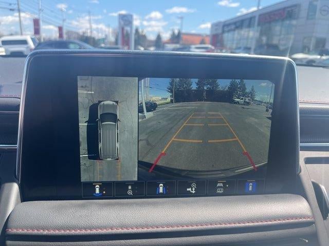 2022 Chevrolet Suburban 4WD RST