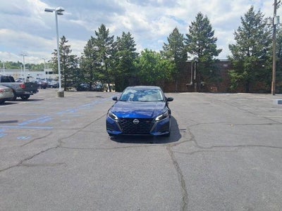 2023 Nissan Altima SR