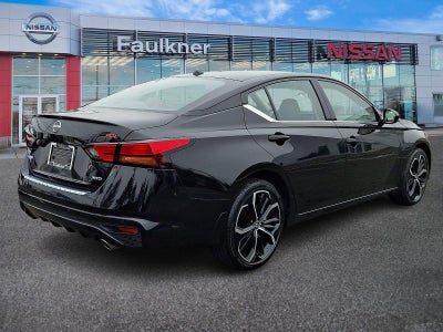 2023 Nissan Altima SR