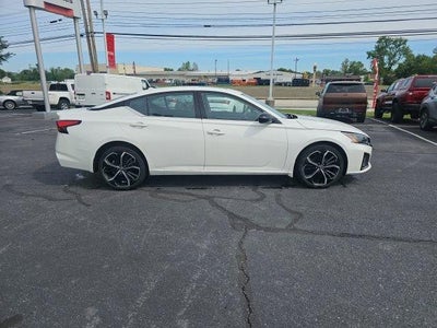 2023 Nissan Altima SR