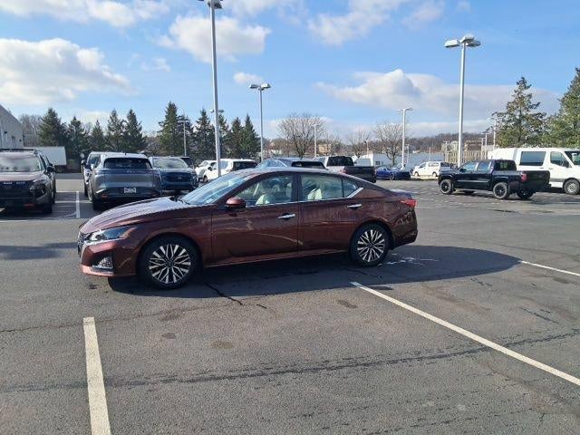 2023 Nissan Altima SV