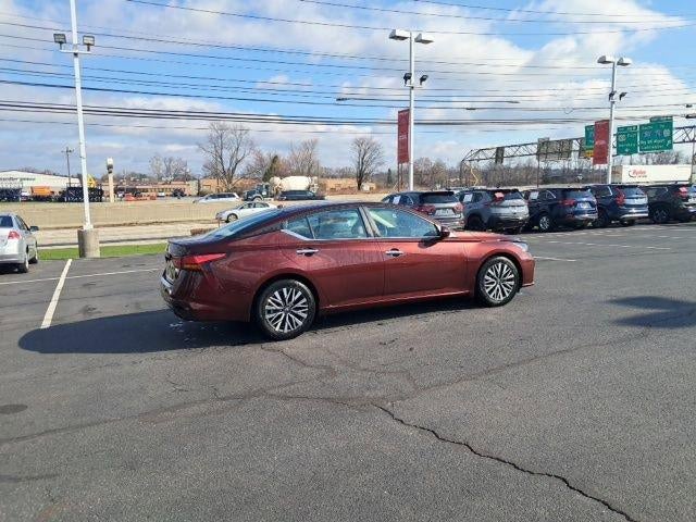 2023 Nissan Altima SV