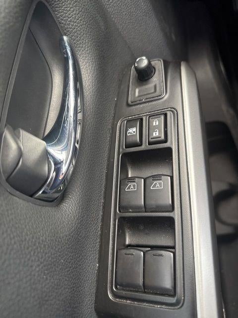 2023 Nissan TITAN Crew Cab SV