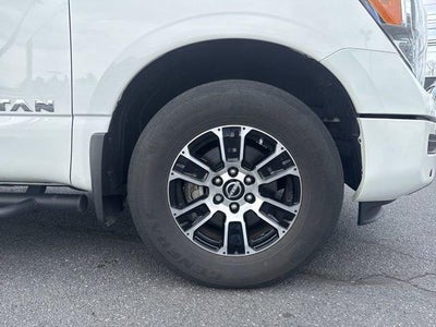 2023 Nissan TITAN Crew Cab SV