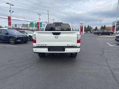 2023 Nissan TITAN Crew Cab SV