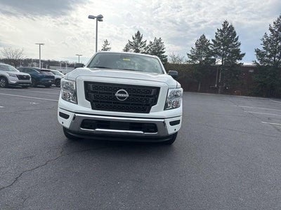 2023 Nissan TITAN Crew Cab SV
