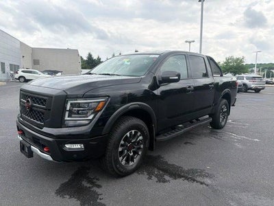 2023 Nissan Titan 4x4 Crew Cab PRO-4X