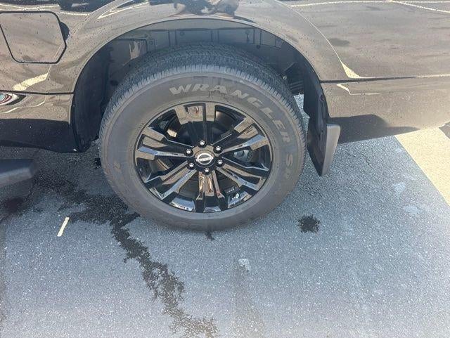 2023 Nissan TITAN Crew Cab SV