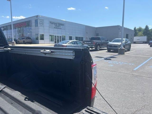 2023 Nissan TITAN Crew Cab SV