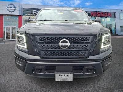 2023 Nissan TITAN Crew Cab SV