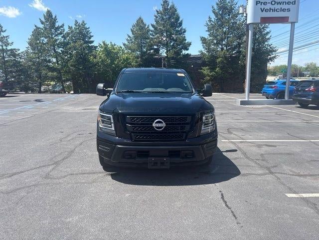 2023 Nissan TITAN Crew Cab SV