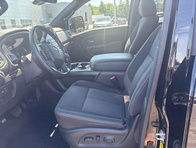 2023 Nissan TITAN Crew Cab SV