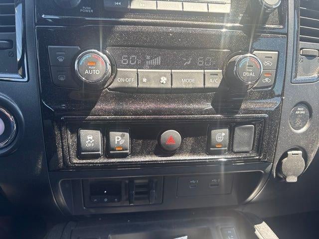 2023 Nissan TITAN Crew Cab SV
