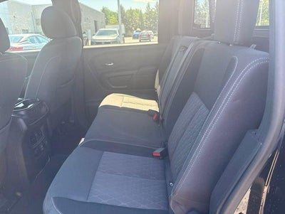 2023 Nissan TITAN Crew Cab SV
