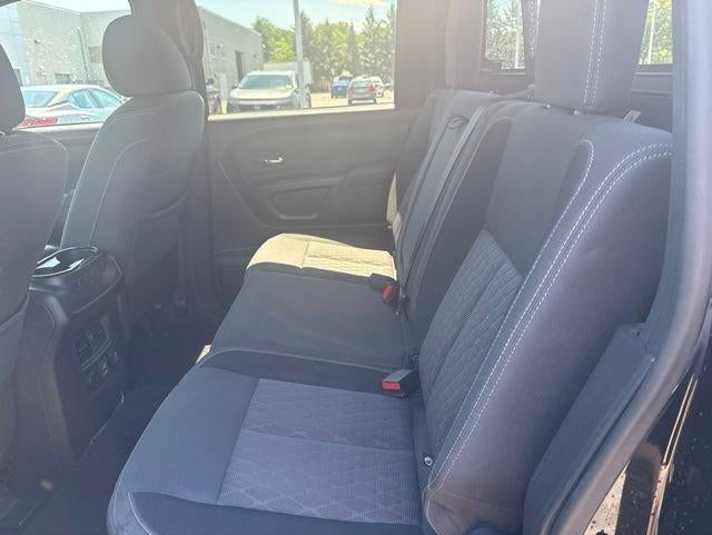 2023 Nissan TITAN Crew Cab SV