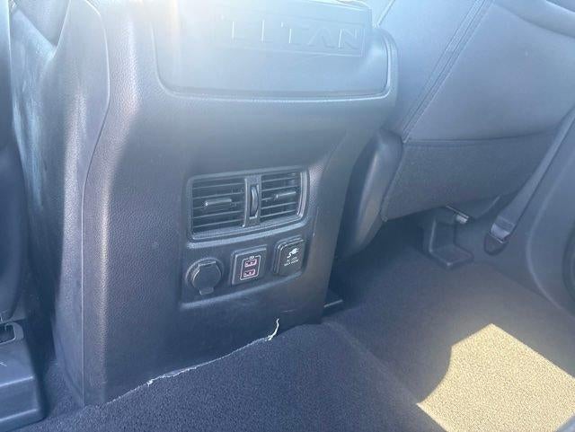 2023 Nissan TITAN Crew Cab SV