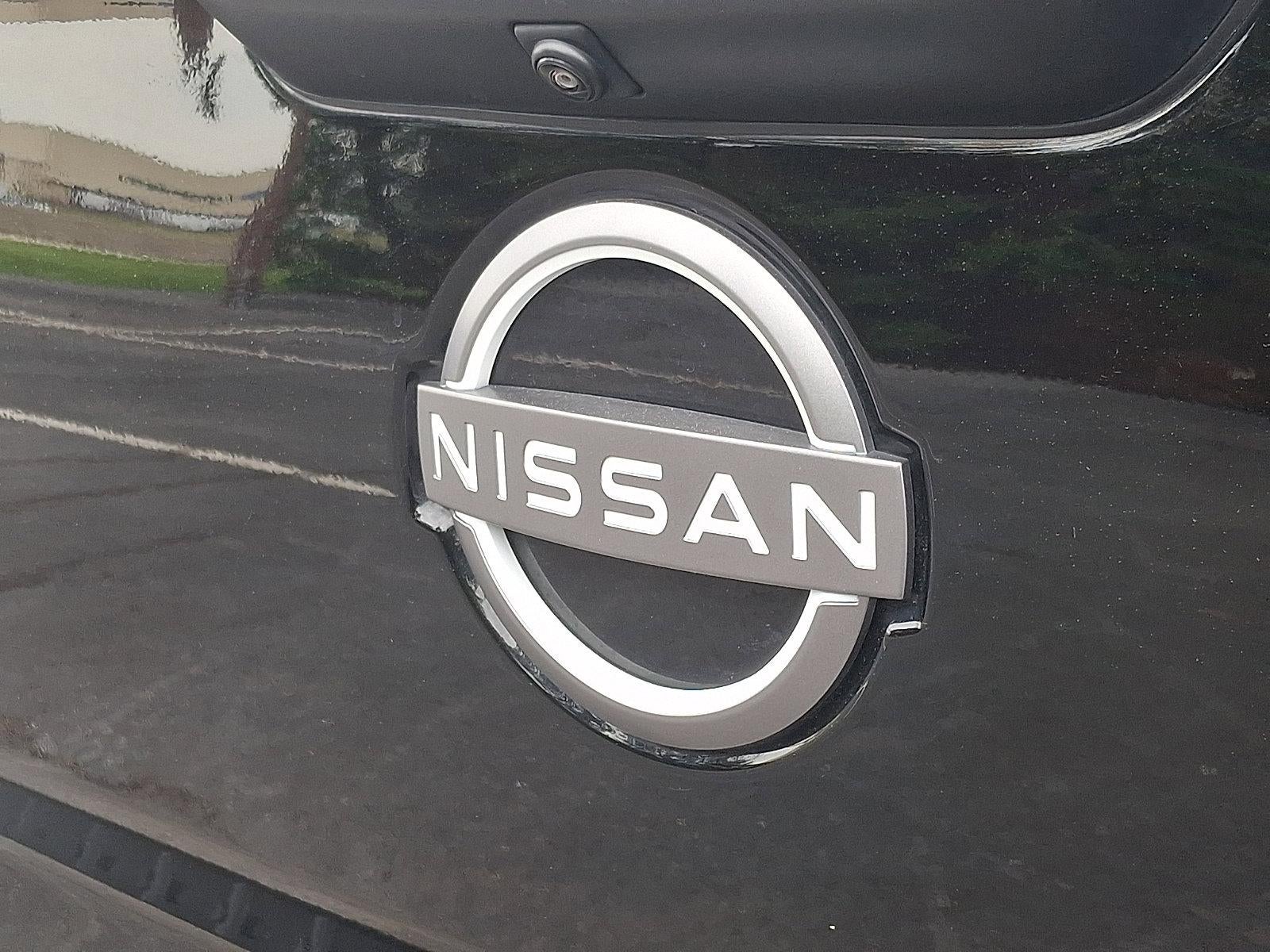2023 Nissan TITAN Crew Cab SV